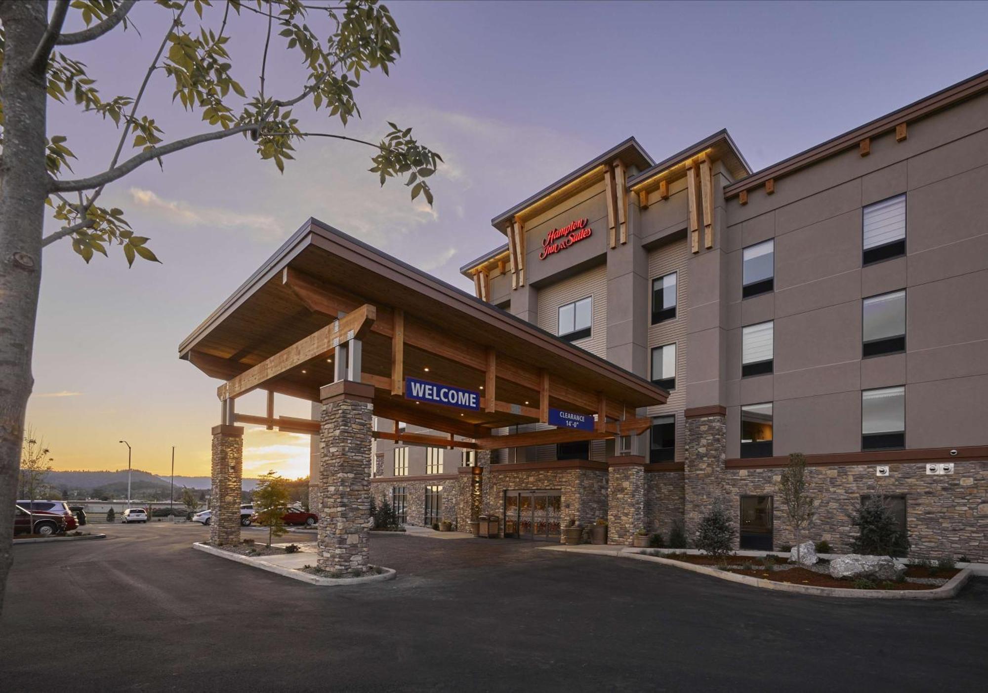 Hampton Inn & Suites Roseburg Exteriér fotografie
