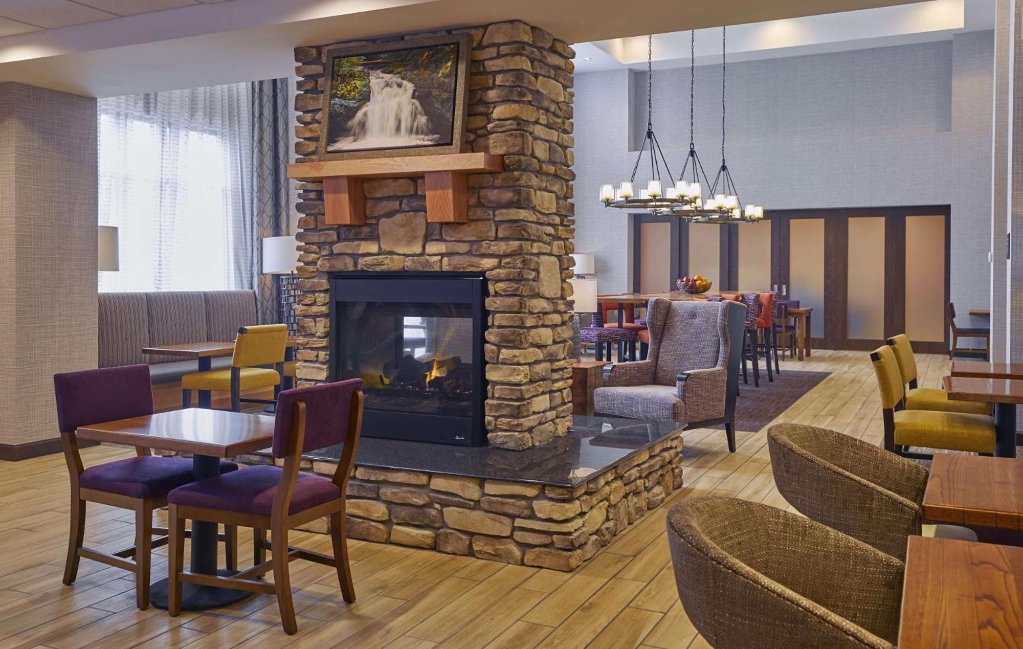 Hampton Inn & Suites Roseburg Exteriér fotografie